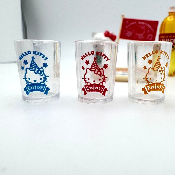 Rare 2011 Re-Ment Hello Kitty Exciting Birthday Set 1 Miniature Party Collection - Picture 4 of 12